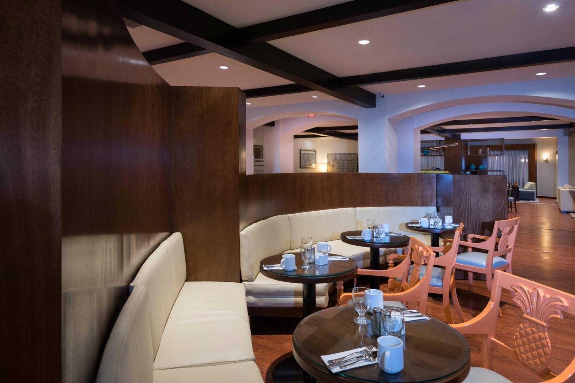 Hotel Courtyard By Marriott Santo Domingo Zewnętrze zdjęcie